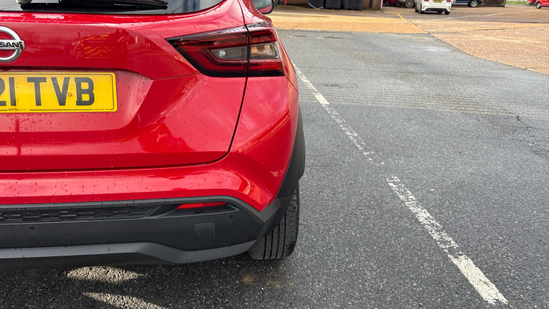 Nissan Juke 1.0 DiG-T 114 N-Connecta 5dr Petrol Hatchback